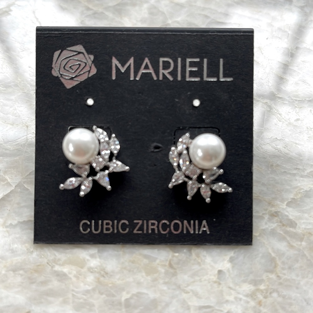 Mariell CZ and faux pearl earrings - Picture 3 of 6